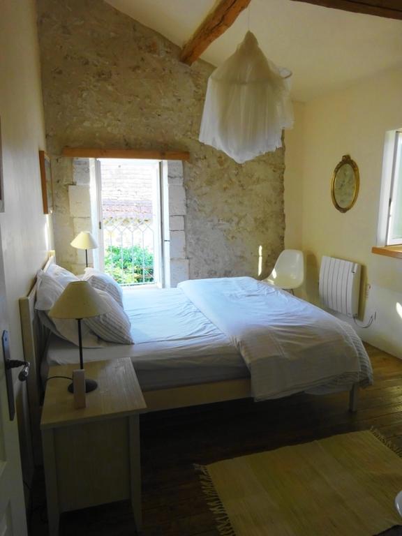 Les Chardons Hotel Chenaud Buitenkant foto