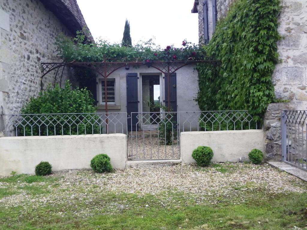 Les Chardons Hotel Chenaud Buitenkant foto